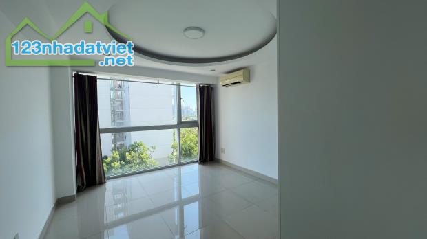 Bán CHCC Garden Court 1, DT 109m2, 2PN, 2WC, lầu trung, giá 8 tỷ TL