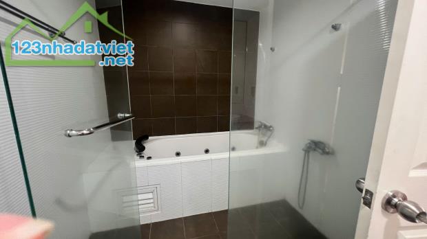 Bán CHCC Garden Court 1, DT 109m2, 2PN, 2WC, lầu trung, giá 8 tỷ TL - 5