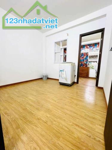 BÁN NHÀ TẬP THỂ YÊN LẴNG, THÁI HÀ, ĐỐNG ĐA, T3, 70 M2 (sổ 38 m2), 3 NGỦ, 2 THOÁNG, 3. - 1