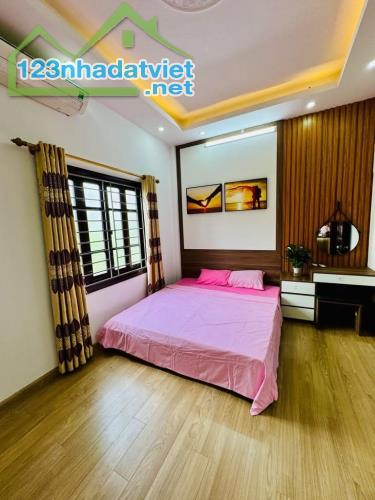 Dưới 8 Tỷ- Bán Nhà Võ Chí Công- 40m2- 5 Tầng- Ngõ Thông- Trước Nhà Rộng Gần 3M- Mới Ở Ngay - 2