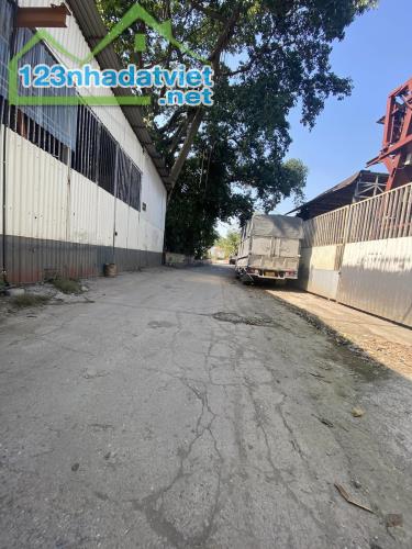 Cho thuê kho mặt đường Liên Ninh, Thanh Trì, Diện tích 200m2, Giá 10 triệu/tháng