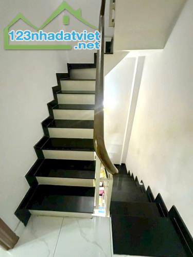 Nhà 5 tầng nở hậu hẻm ÔTô đường Nguyễn Thị Tần P2Q8. Giá 7,38 tỷ TL - 3