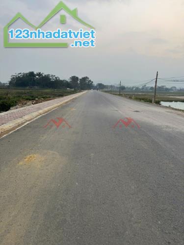 GIÁ 2TY ĐẤTTẠI HOÀNG VĂN THỤ-CHƯƠNG MỸ D/T:100M - 2