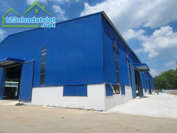 Cho Thuê 3.600m2 Xưởng Mới 100% Ngoài KCN Tân Uyên Bình Dương