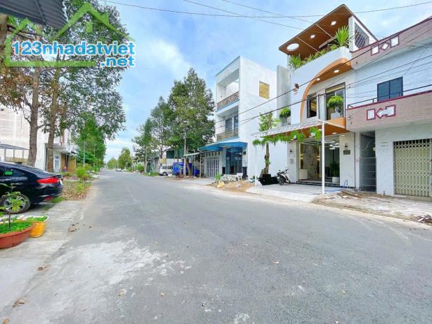 🔥🔥Nhà 1 trệt 2 lầu số đẹp 19 D3 KDC Hồng Loan ngay gần cổng Bệnh Viện  Nam Cần Thơ