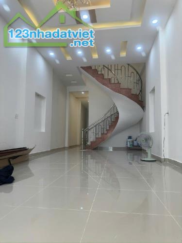 🏡 Nhà Đẹp Gần Gò Vấp – Vị Trí Vàng, Thanh Khoản Cao, Thu Nhập Đều! Chỉ 4.85 Tỷ - 1