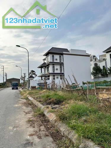 Bán 2 lô biệt thự mặt Võ Văn Tần, view sông, ph Tân Bình, TP HD, 245m2, vị trí đẹp giá tốt - 3