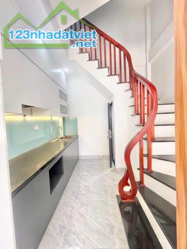 Bán nhà riêng Kim Chung, Hoài Đức. Căn góc 30m2 ngõ Ôtô đỗ cửa. Cách 170m đến Tỉnh Lộ 422B - 2