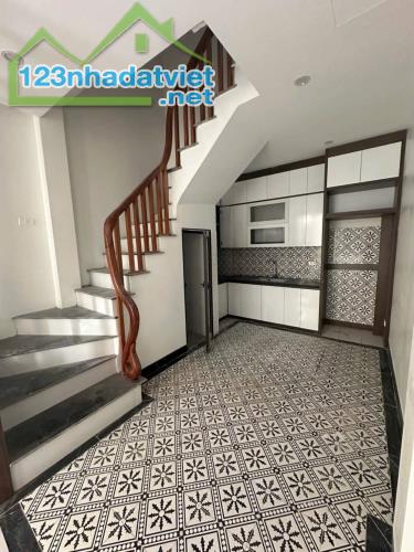 Chính chủ nhà 35m2 lô góc - ôtô đỗ cửa - 4 Phụng Châu giá 2 tỷ 650 triệu - 2