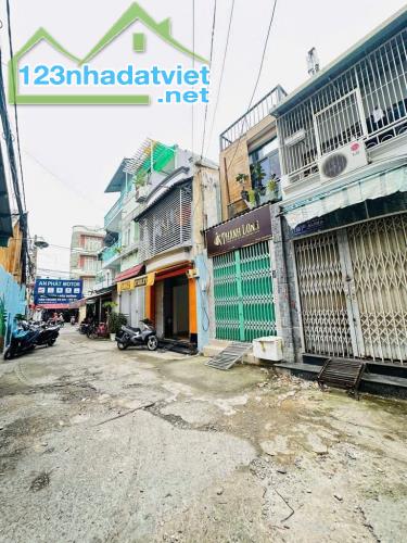 💥TRUNG TÂM BÌNH THẠNH - SÁT NGAY MẶT TIỀN 💸CHỈ : 8,99 TỶ - 100M2 - NGANG GẦN 5 x 20 - 2