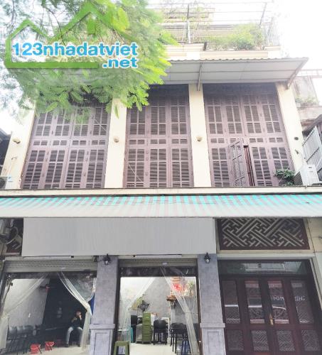 Bán Nhà Mặt Phố Đặng Thai Mai, Tây Hồ DT 213m2 x 5T, MT 8,2m, Giá Rẻ