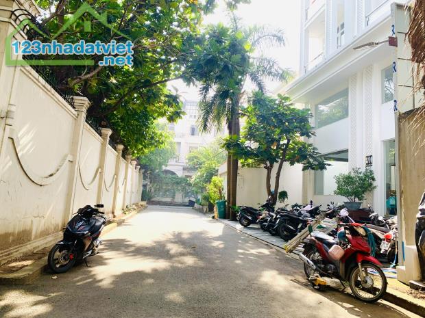 Bán Đất Xây Biệt Thự Khu Compound Đường Trần Não,Bình An,Q2 DT:353m2(13mx27m) Giá 155Tr/m2 - 2