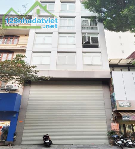Bán Nhà Mặt Phố Kim Mã, Ba Đình DT 200m2 x 6T, MT rộng 8.6m. Giá Siêu Rẻ
