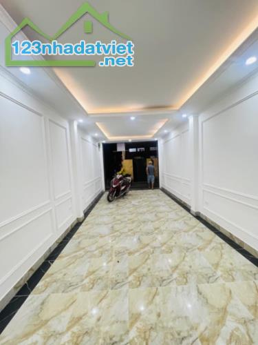 BÁN NHÀ GIÁP BÁT 2 MẶT NGÕ 56M2 Ô TÔ 7 CHỔ VÀO NHÀ NHỈNH 9 TỶ - 2