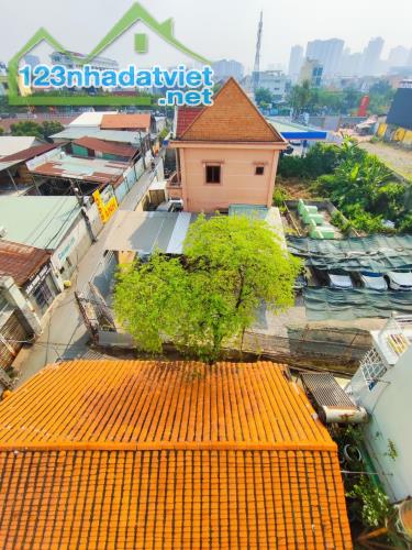 Nhà mặt tiền An Khánh –  Trần Não, view Landmark 81, giá tốt - 4