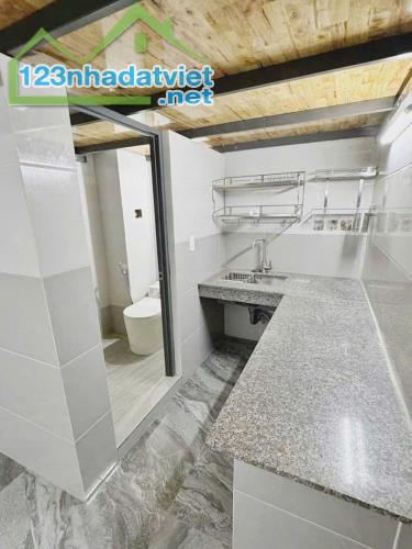 CĂN GÓC 2 MẶT TIỀN, LONG THẠNH MỸ, 4 TẦNG, CÓ THANG MÁY, CHDV 55 PHÒNG, THU NHẬP 170TR/TH. - 2