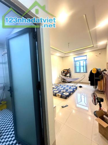 Nhà 4 tầng Mặt tiền kinhdoanh 7m,4x222,hoàn công,4PN,5WC Hiệp Bình Chánh,Thủ Đức - 2