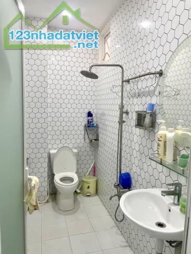 Bán Nhà Đường Nguyễn Văn Công, Hẻm xe hơi sát Mt, 60m2 - Khu Sân Bay,Gần Bệnh Viện 175 - 5