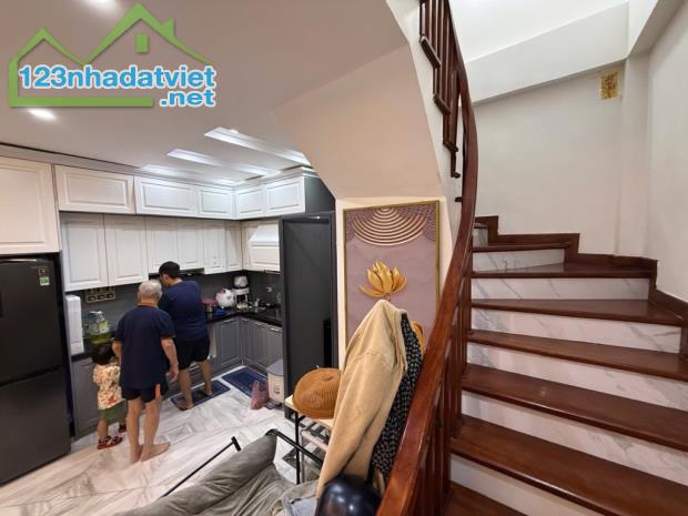 NHÀ MỚI tại liên mạc .40m² 5tầng, chưa đến 5tỷ . có nhà ĐÓN TẾT  Nhà thiết kế.6 NGỦ , đầy - 1