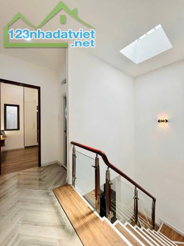 Bán nhà Đường Ngô Gia Tự, Quận 10 HXH 47m2 3T 4PN chỉ 5.3 tỷ. - 2