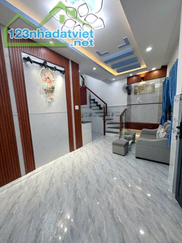 Nhà 32.2m2 cách mặt tiền Nguyễn Duy 20m P12Q8