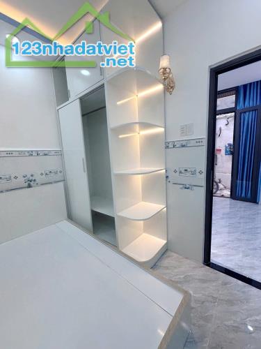 Nhà 32.2m2 cách mặt tiền Nguyễn Duy 20m P12Q8 - 3