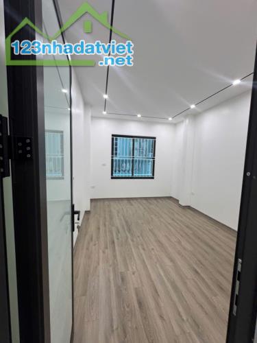 Bán nhà riêng phố Tản Đà, gần chợ Hà Đông ngõ rộng oto đỗ gần 30m2*5T giá chỉ 6.8 tỷ! - 1