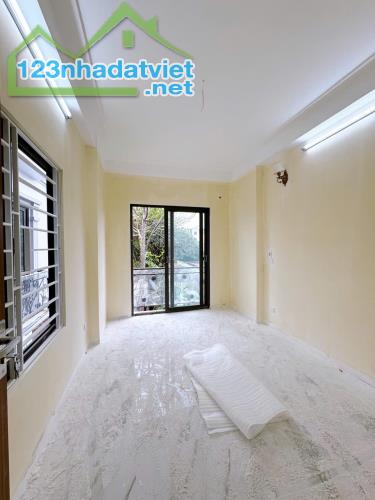 Nhà Phượng Nghĩa 3,5Tầng*37,3m2. Oto đỗ cửa, gần cầu Đại Thành, 5p ra KDT Đô Nghĩa - 2