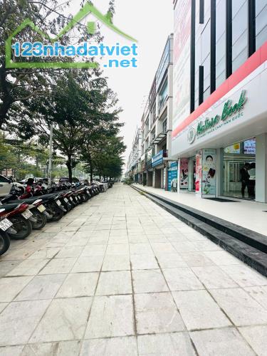 BÁN NHÀ LIỀN KỀ MẶT PHỐ TRỊNH VĂN BÔ, XUÂN PHƯƠNG, 150M, 5T, 2 THOÁNG, KINH DOANH