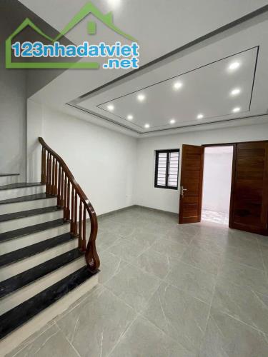 Cuối Trục Tố Hữu – 67m2*4T .30 Giây Ra Chợ ,Sân Để Oto .Kết Nối ĐL Thăng Long ,Vành Đai 4 - 1