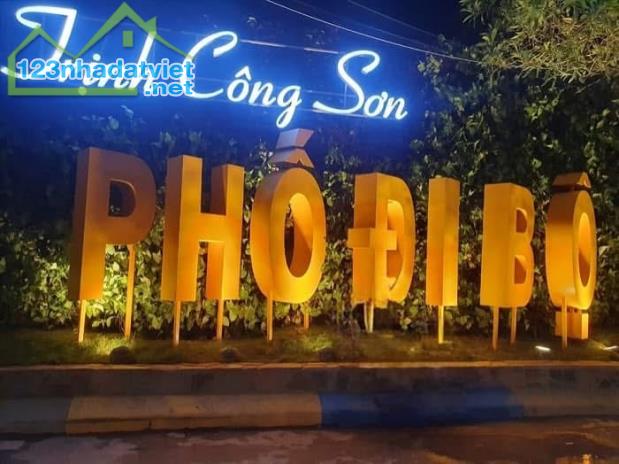 Trịnh Công Sơn - Tây Hồ - 141m - kinh doanh - 19,5 tỷ - 1