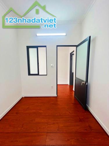 Tổ Ấm Hoàn Hảo Tại Linh Xuân - Nhà 2 Tầng, Gần 60m2,Hẻm Xe Hơi.Vào ở ngay - 2