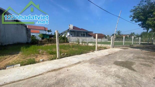 đất bình dương, 1623m2 , đất nằm ở góc 2 mặt tiền, hạ giá