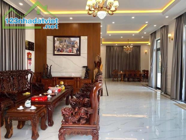 SIÊU Biệt Thự FBS Hoa Lư thành Phố Pleiku - 3