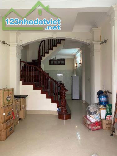 Bán nhà Nguyễn Khánh Toàn 70M2 x 4 Tầng x mt 4m - 2