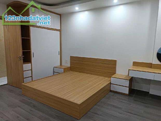 Bán Nhà Tứ Liên Tây Hồ Thang Máy Ơ Ngay 37m MT4,8m Hơn8Tỷ - 2