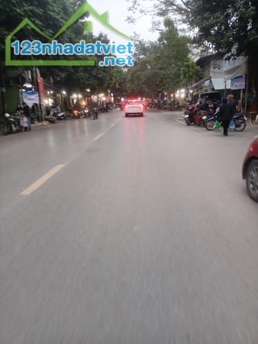 Bán Nhà Tứ Liên Tây Hồ Thang Máy Ơ Ngay 37m MT4,8m Hơn8Tỷ