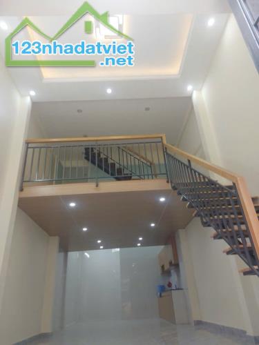 N39- Nhà Bán Phường 13 Phú Nhuận Trường Sa 61m2 -3 Tầng BTCT - Nở hậu 4m2 - 3PN Giá 7 t350 - 5