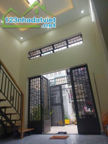 N39- Nhà Bán Phường 13 Phú Nhuận Trường Sa 61m2 -3 Tầng BTCT - Nở hậu 4m2 - 3PN Giá 7 t350 - 2