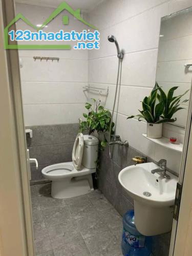 Cho thuê nhà ngõ phố Giang Văn Minh Ba Đình 37m x 4 tầng, giá 25tr/tháng