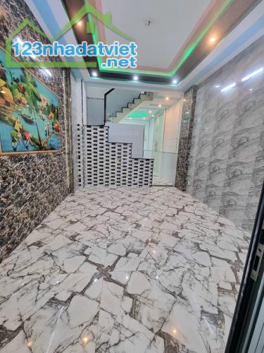 Bán nhà hẻm rộng Trần Xuân Soạn,P.Tân Hưng,Q.7,dt: 4 x 12 nhà xây 2 lầu 5 Tỷ 3. - 4