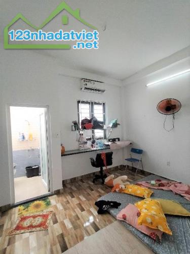 Nhà Làng Tăng Phú, 3 tầng, 4PN, 65m2, ngang 4.2m, Hẻm xe hơi, nhỉnh 5 tỷ - 3