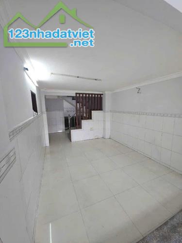 Bán Nhà Mặt TIỀN 558 Hưng Phú, Phường 9, Quận 8 - 3