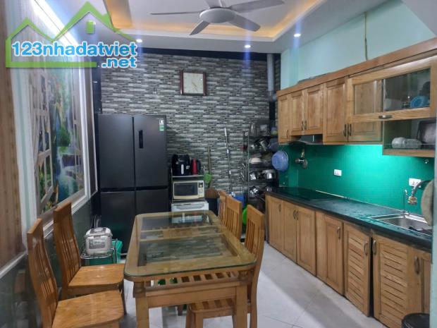 Mậu Lương 40m mt4,1m 4t dân xây cực đẹp,chắc chắn,mặt ngõ Kinh Doanh,ở sướng - 1