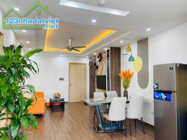 Chính chủ bán căn hộ 72m2 view hồ chung cư Thanh Hà Cienco 5