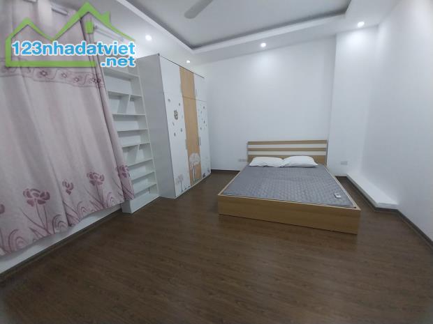 Giá Siêu Rẻ, Bán Nhà Ngõ 344 Ngọc Thụy, Long Biên, 50m2, MT5m, Phân Lô, Ô TÔ, Chỉ 6 Tỷ hơn - 2