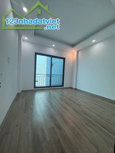 Bán nhà Dương Văn Bé sát Times city. DT 45m2x5T xây mới- 2 thoáng có khoang chờ thang máy. - 3