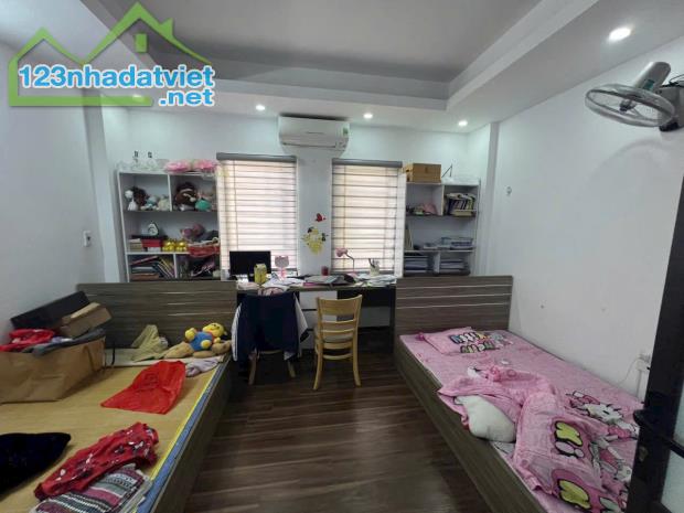 Chính chủ gửi bán nhà Dương Nội, Hà Đông, 30m2 5 tầng, giá bán nhanh rẻ nhất