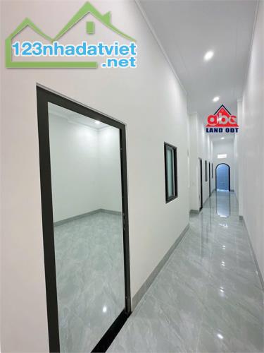 NP1077 bán nhà phố đẹp , gồm 3 phòng ngủ, thiết kế đẹp hiện đại, hàng xóm thân thiện - 4