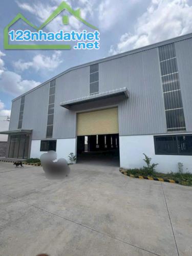 Xưởng khu công nghiệp Đức Hòa 3 dt 3000m2 giá 27 tỷ - 1